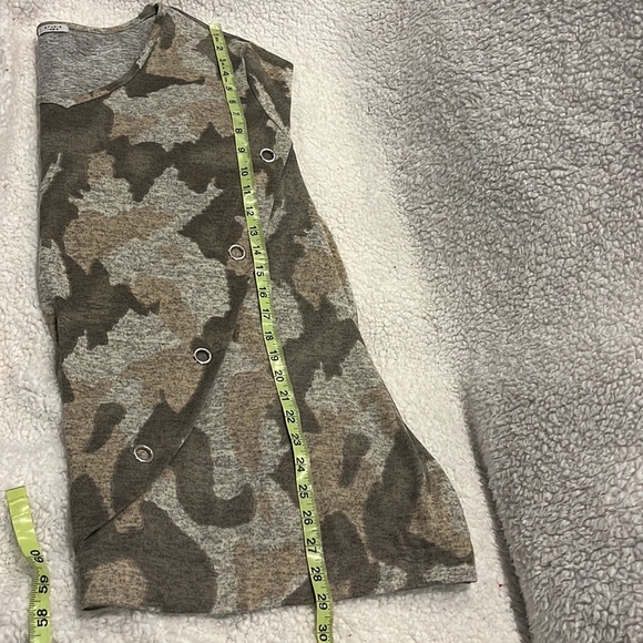 Studio 1886 Womens Plus Size Gray Camouflage V Neck Sweater with Silver 3X - Picture 10 of 13